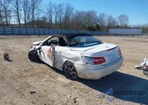 2013 Mercedes-Benz E 350 из США, поврежденный, VIN WDDKK5KF3DF215219